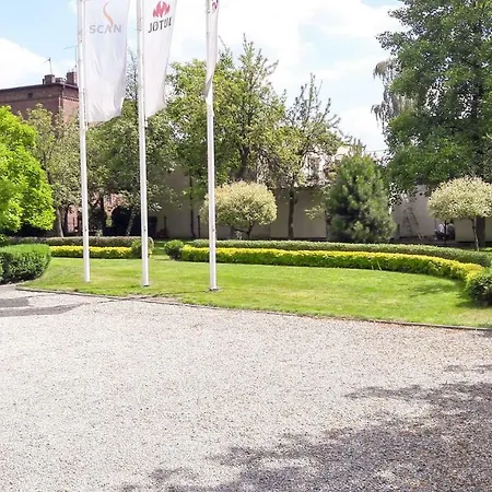120m2 In A Great Mansion Apartment