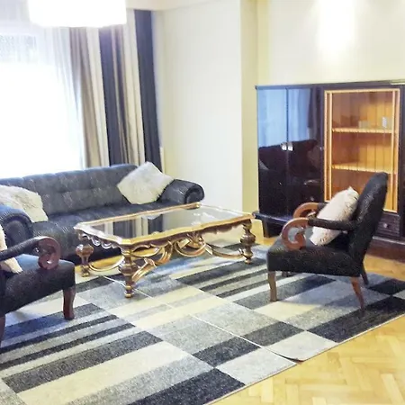 Apartment 120m2 In A Great Mansion